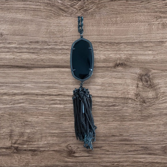 Kendra Scott Black Banded Agate Rayne Pendant Necklace in Gunmetal - Picture 2 of 4